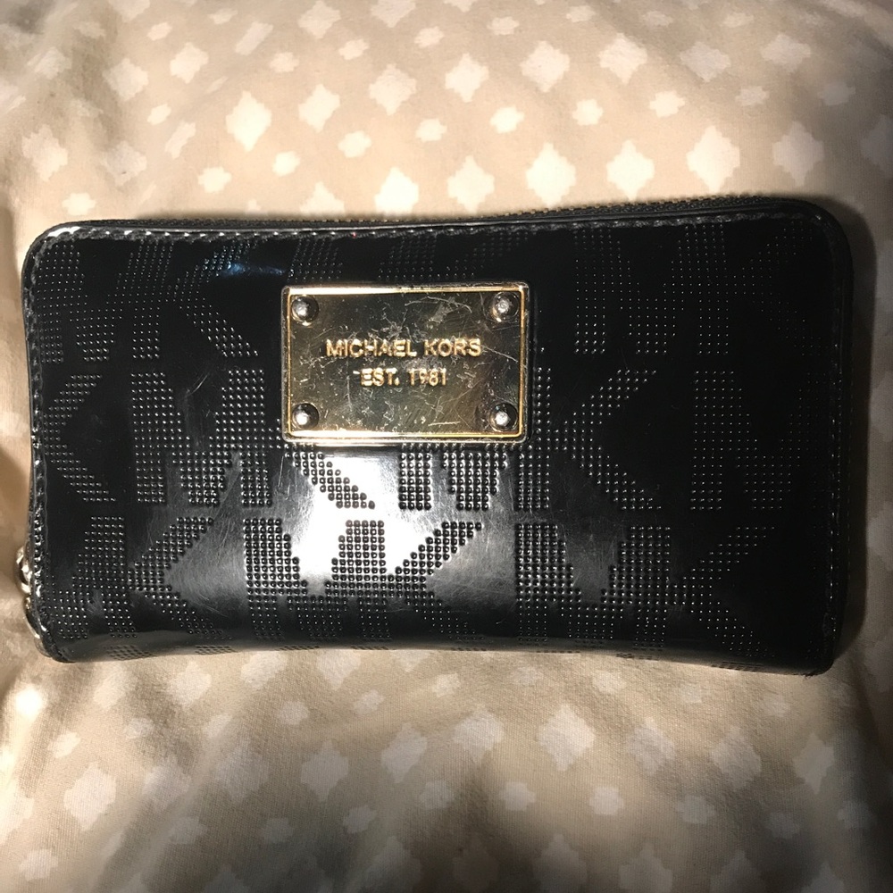 Black Michael Kors Wallet